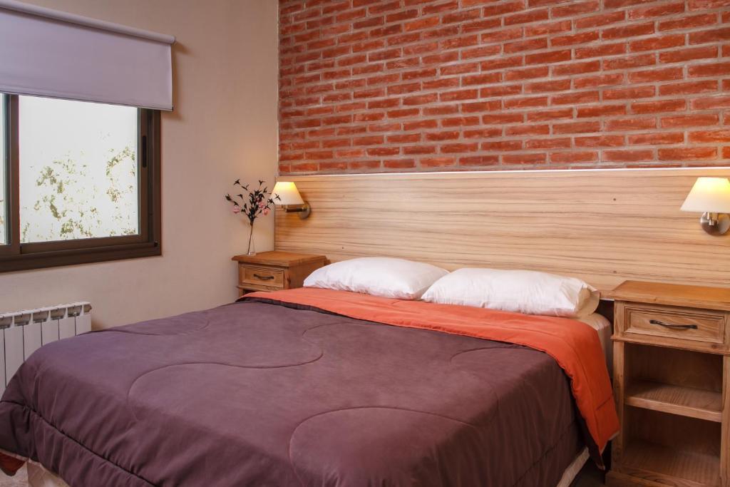 Superior One-Bedroom Apartment